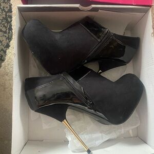 Elegant Black Stiletto Ankle Boots